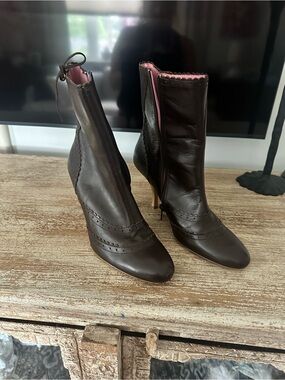 Women’s Dark Brown Leather Ankle Boots with Pink Trim